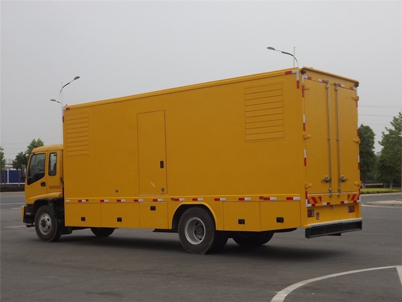 襄汾出租发电机-柴油发电机组电压低报警怎么办？
